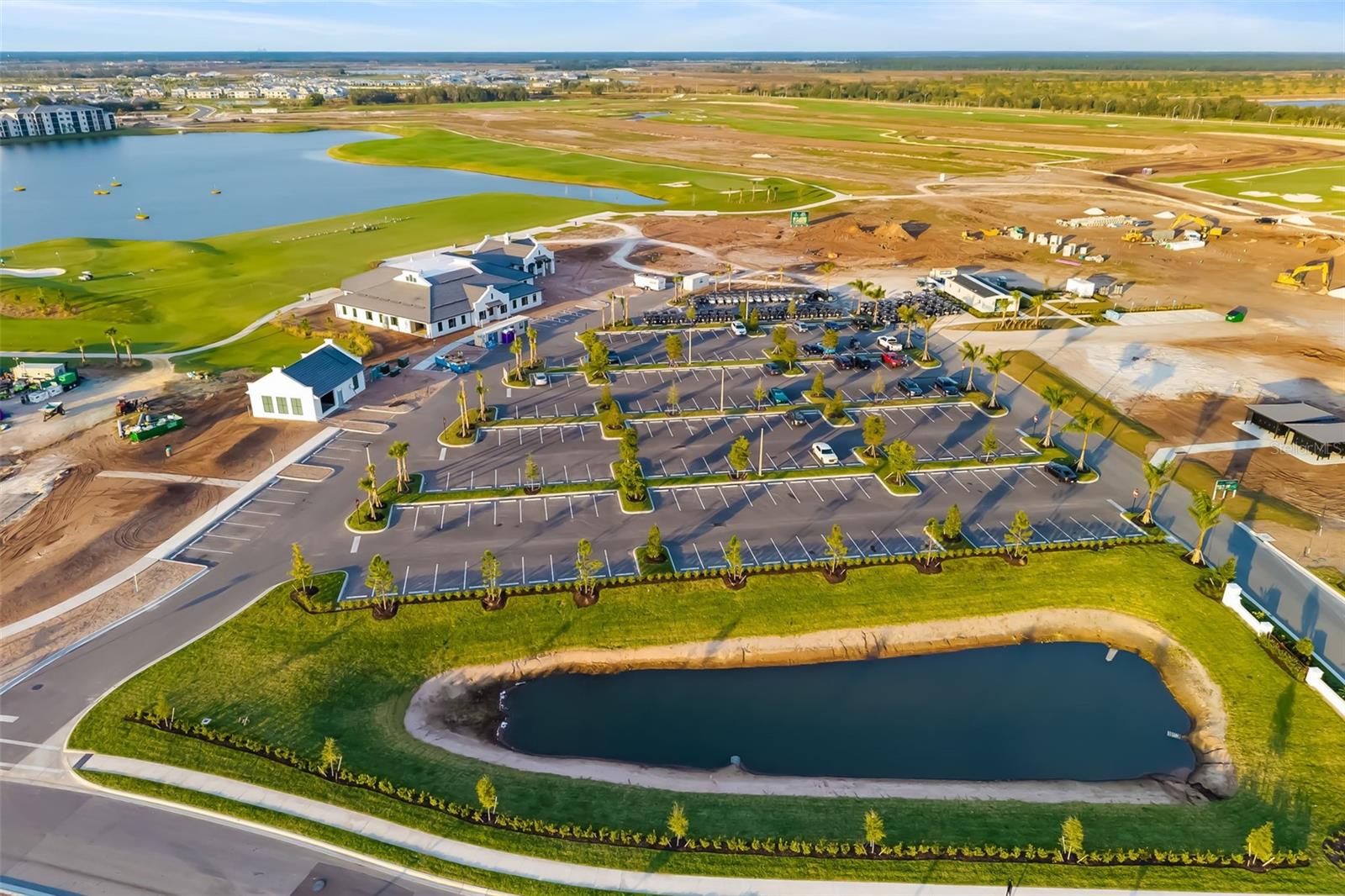 CALUSA COUNTRY CLUB - Residential