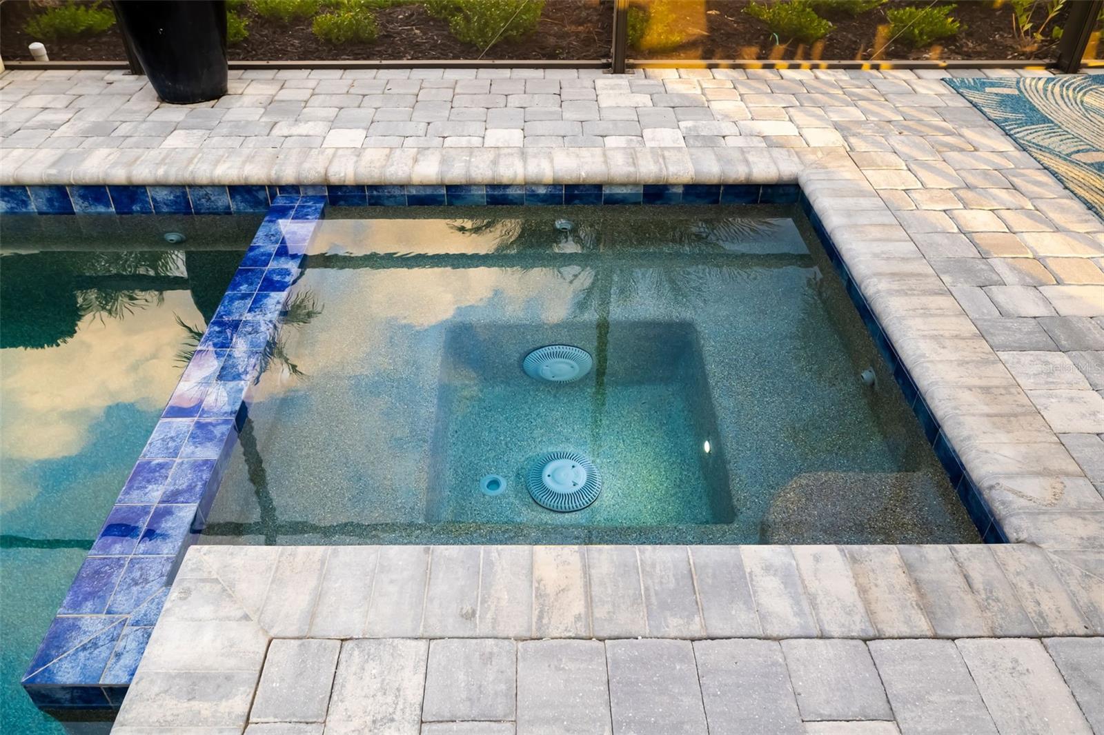 CALUSA COUNTRY CLUB - Residential