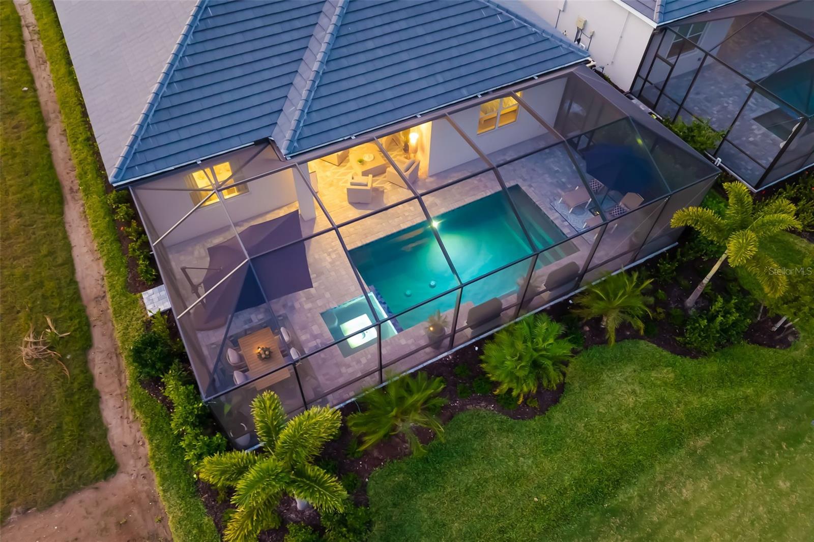 CALUSA COUNTRY CLUB - Residential