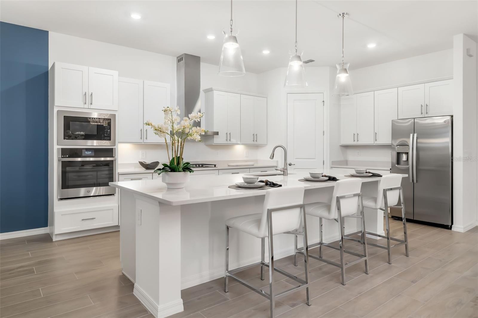 CALUSA COUNTRY CLUB - Residential