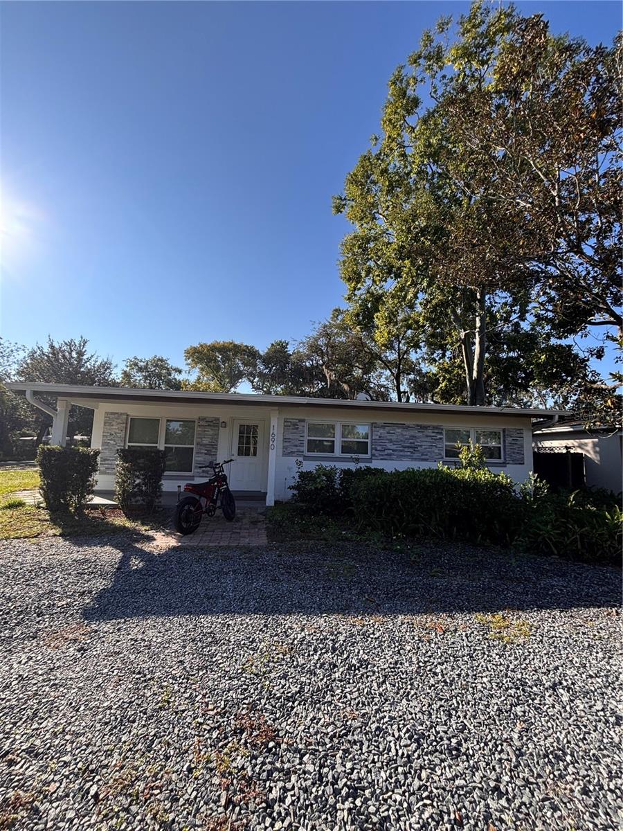 COMSTOCK PARK - Residential Lease