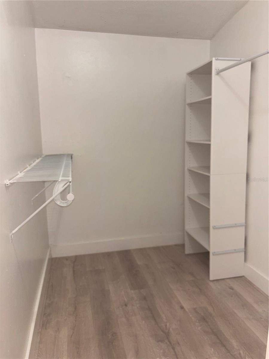 COMSTOCK PARK - Residential Lease