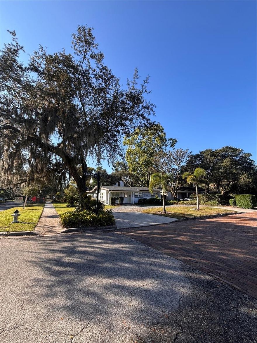 Located in one of the best areas of Winter Park, this home offers top- rated schools, welcoming neighborhood, and unbeatable convenience. just a mile from Park Avenue, you will enjoy easy access to shops, restaurants, and all the charm Winter Park is known for.With plenty to do nearby and a family - friendly environment, this is the perfect place to raise a family and enjoy the Winter Park lifestyle.