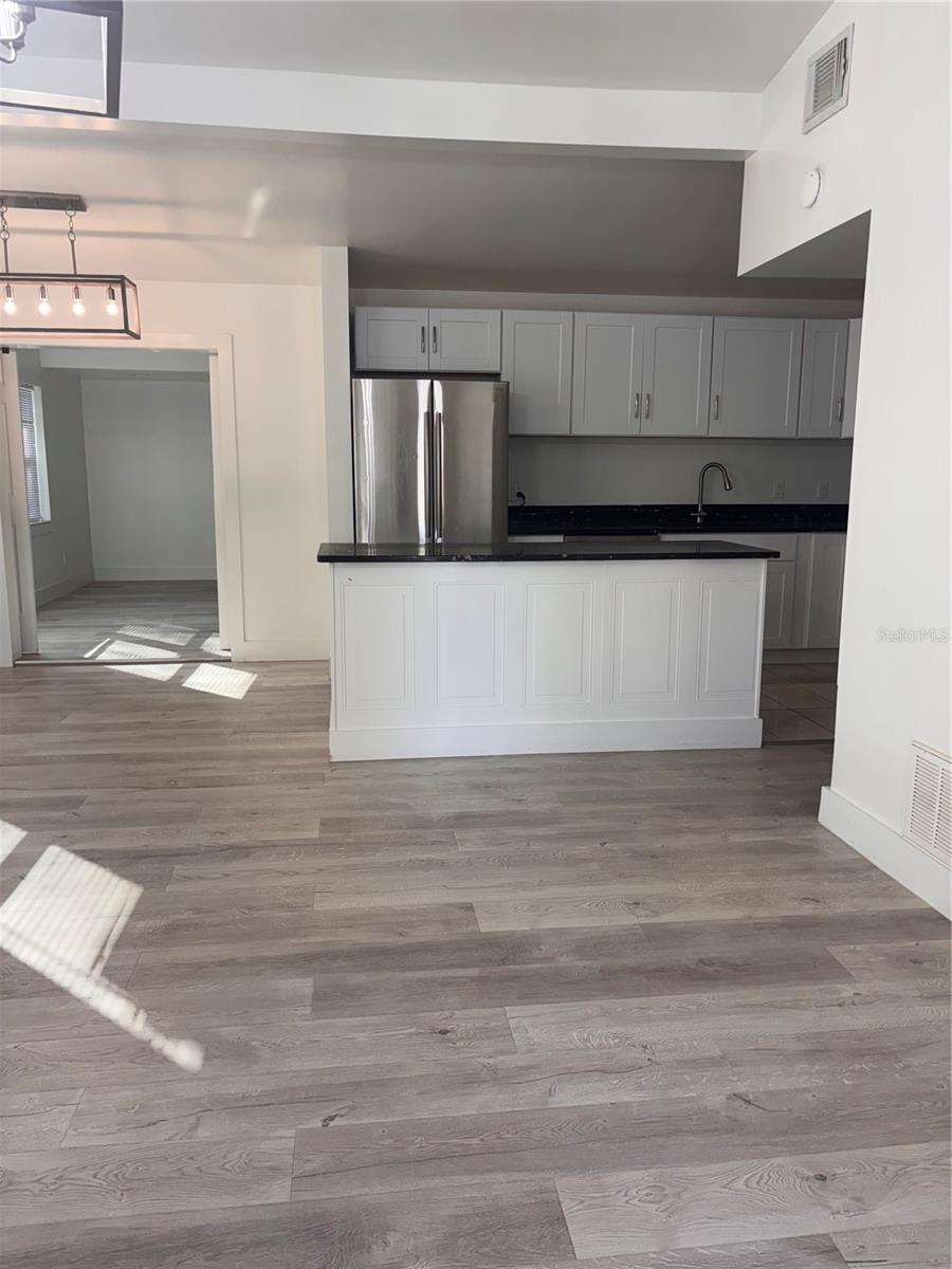 COMSTOCK PARK - Residential Lease