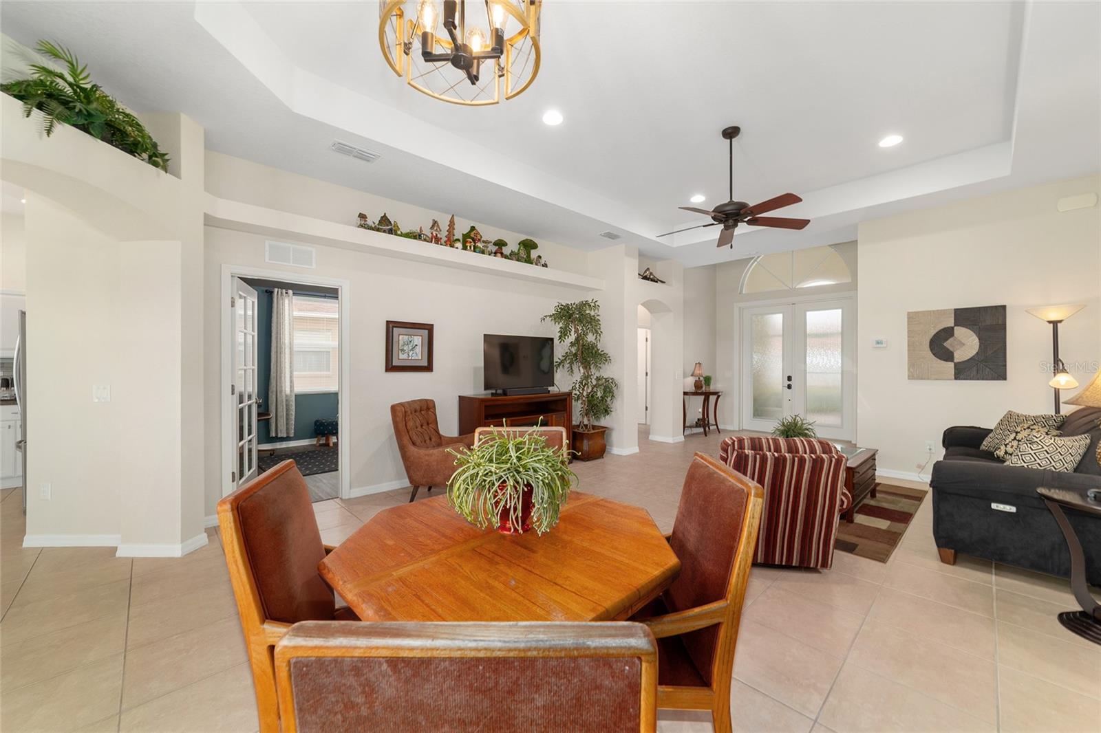 LAKESIDE LANDINGS - AZELA GROVE - Residential