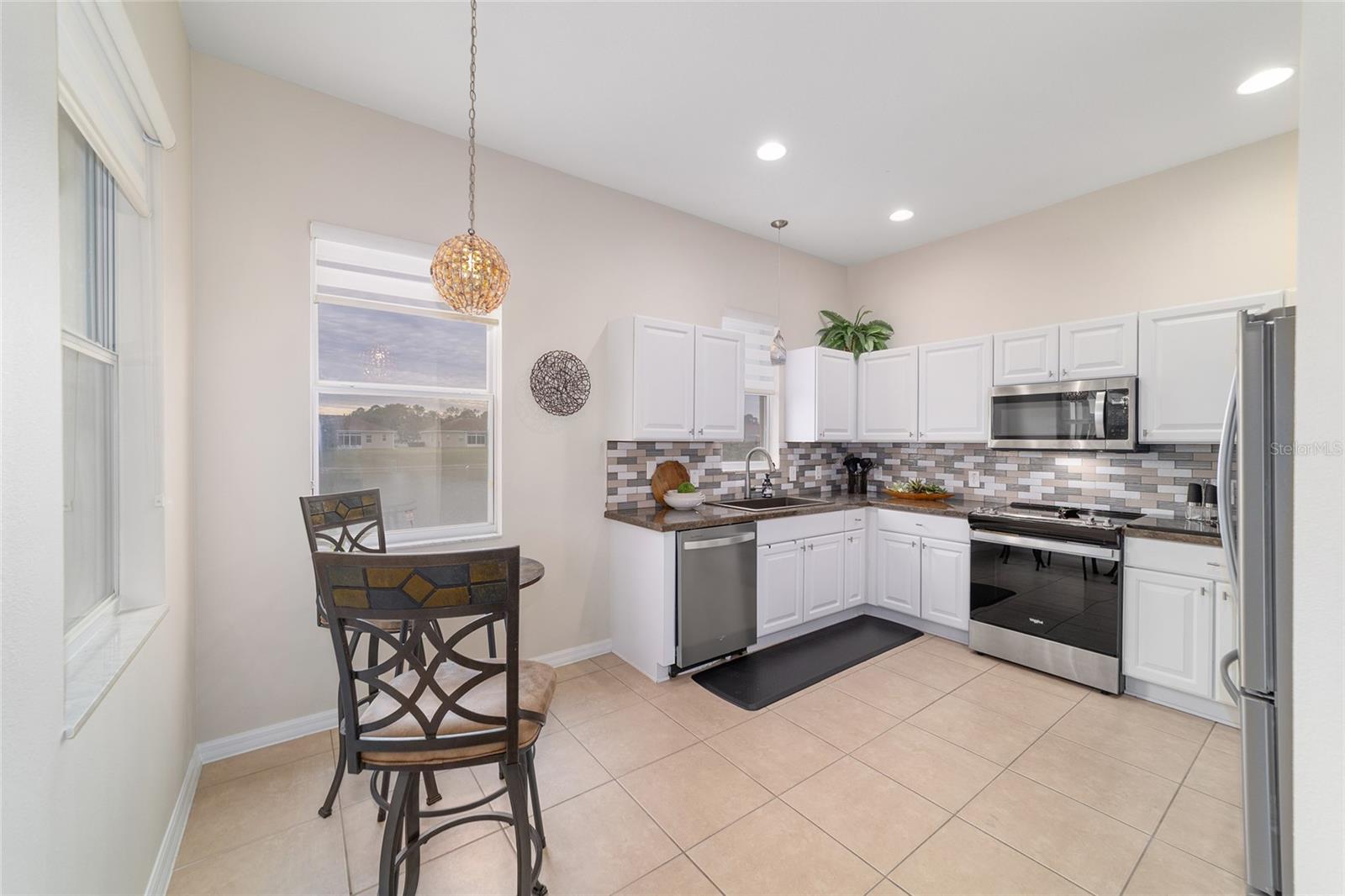 LAKESIDE LANDINGS - AZELA GROVE - Residential