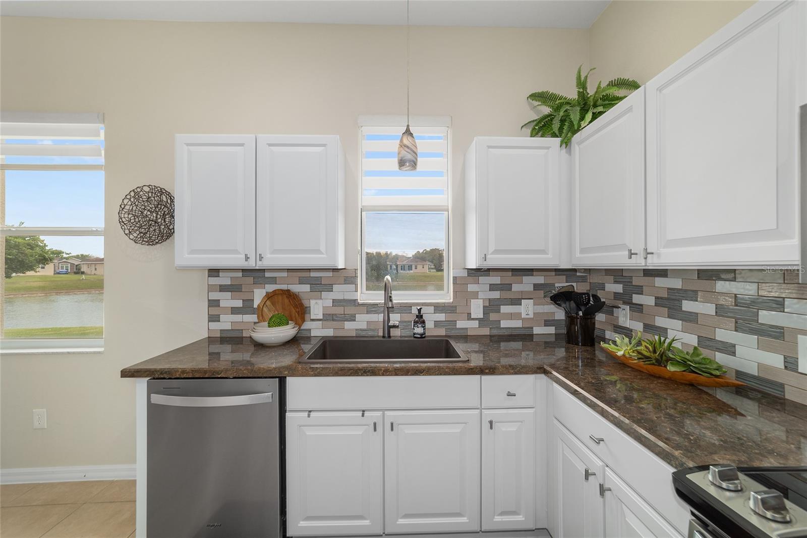 LAKESIDE LANDINGS - AZELA GROVE - Residential