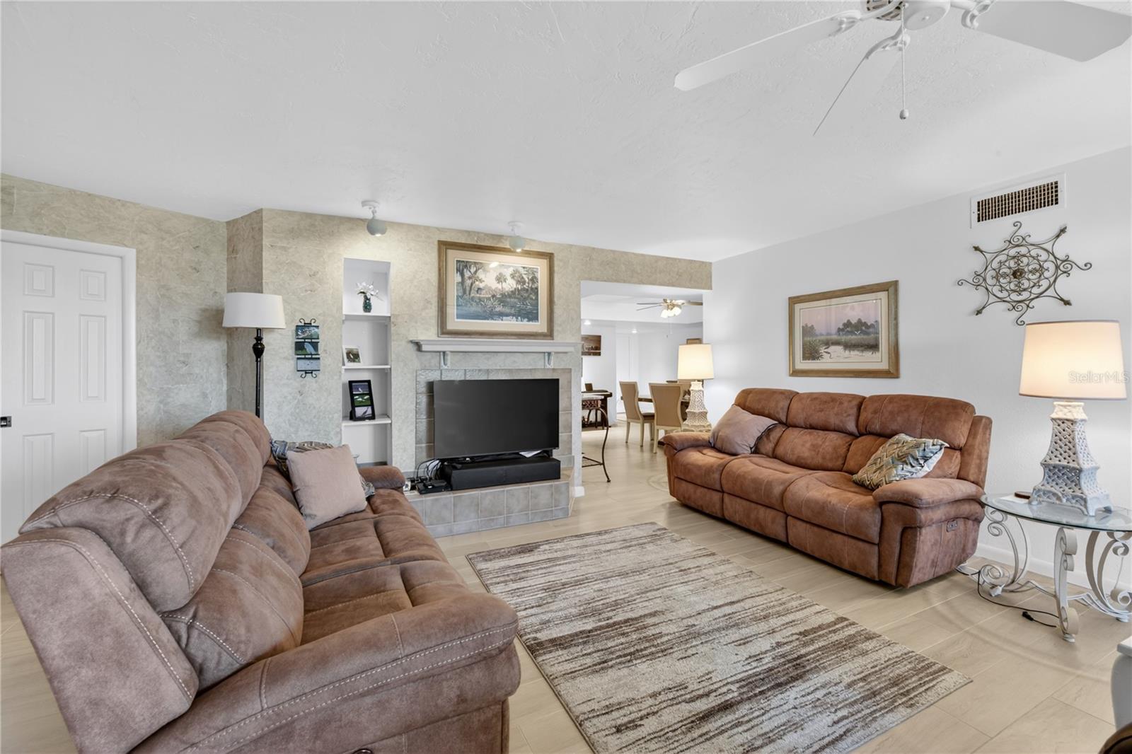 25188 MARION AVENUE E208