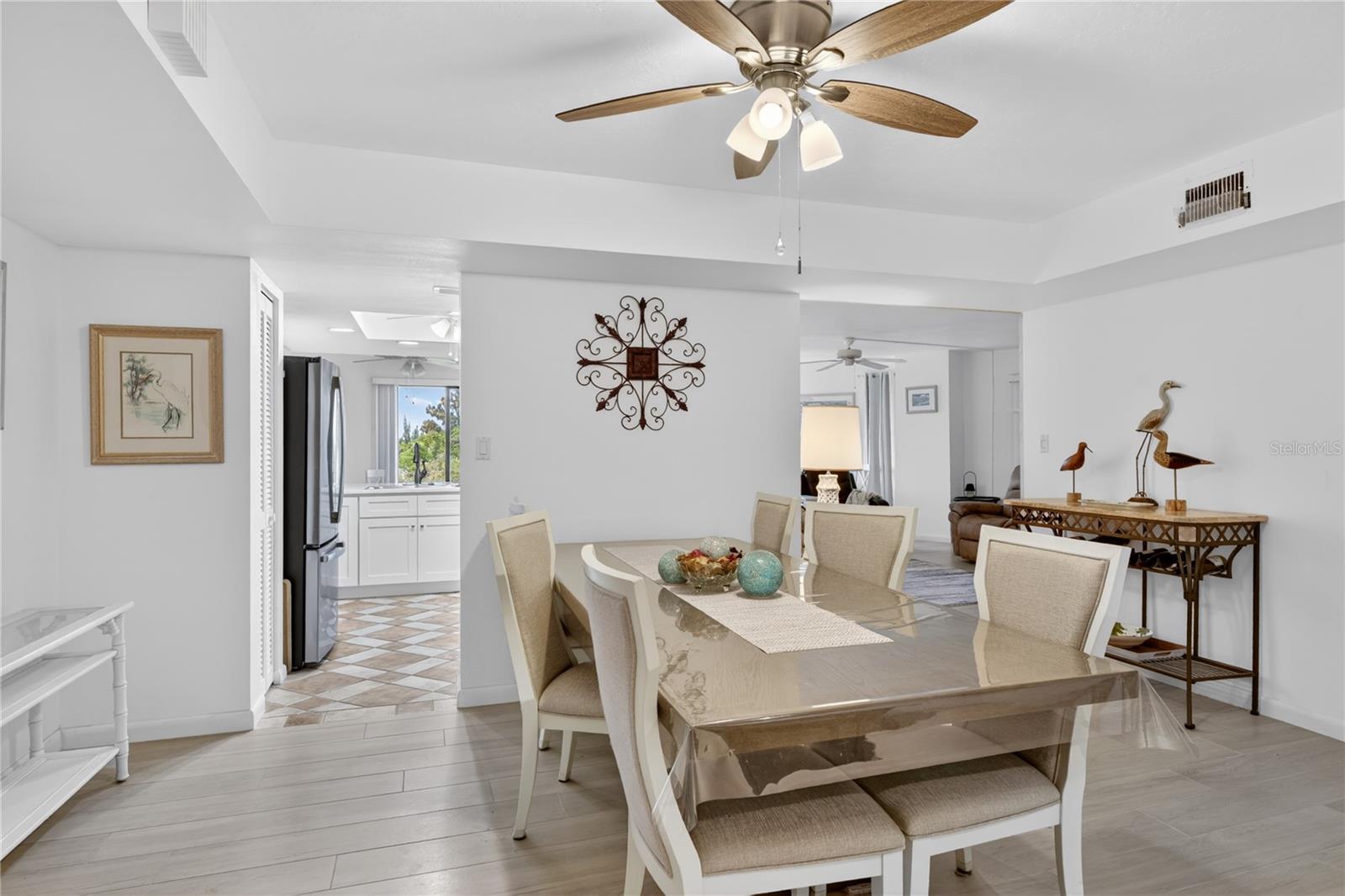 EMERALD POINTE PH 06 BLDG E - Residential