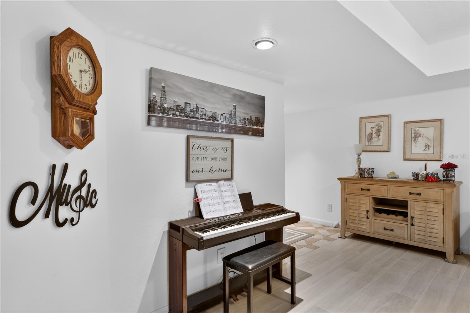 EMERALD POINTE PH 06 BLDG E - Residential