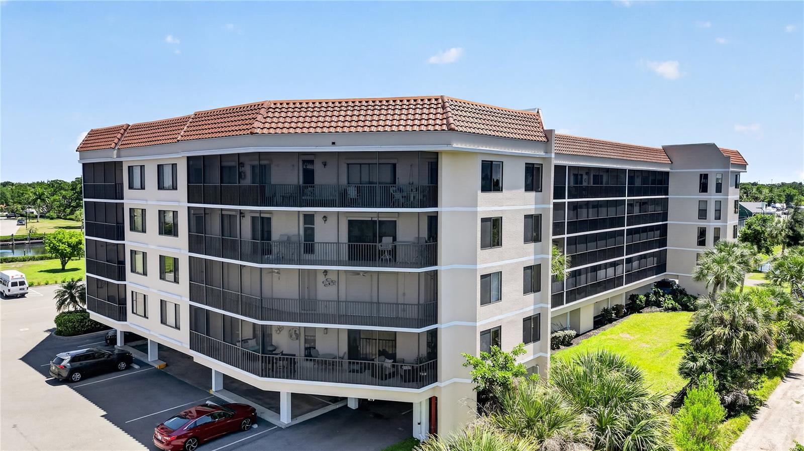 EMERALD POINTE PH 06 BLDG E - Residential