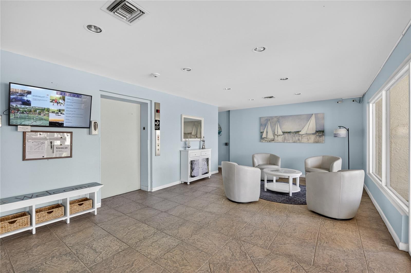 EMERALD POINTE PH 06 BLDG E - Residential