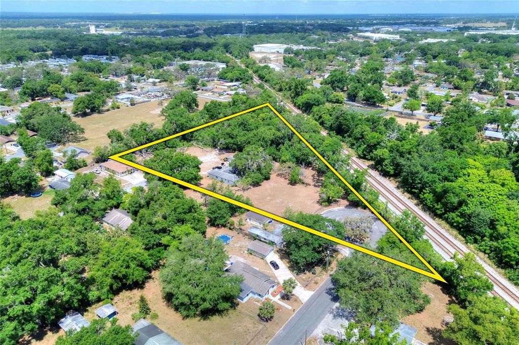 Photo of 1205 Neville Avenue, Lakeland, FL 33805 (MLS # L4952590)