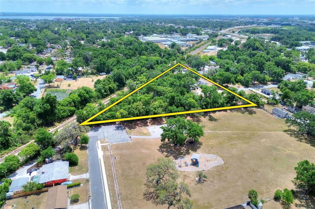 Photo of 1205 Neville Avenue, Lakeland, FL 33805 (MLS # L4952590)