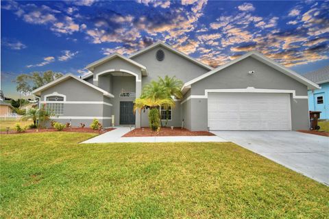 A home in HAINES CITY