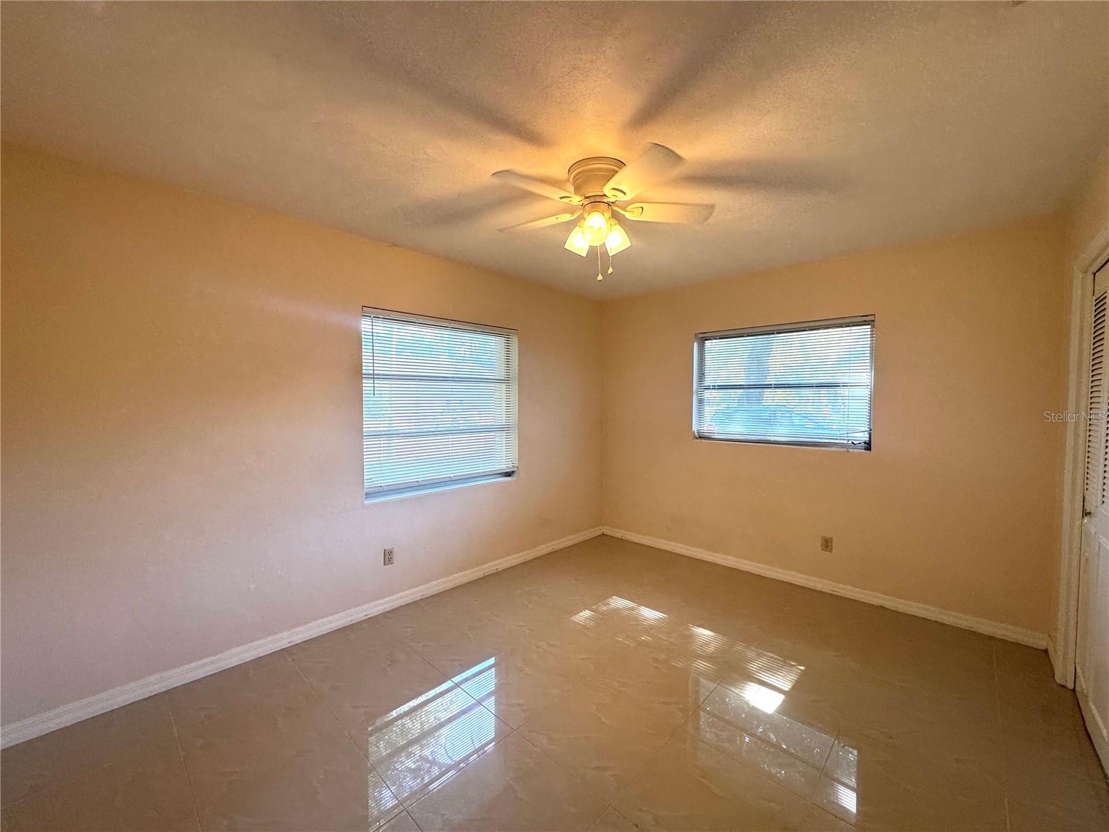 OAKLAND ESTATES 1ST SEC - Residential Lease