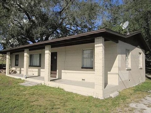 A home in LAKELAND