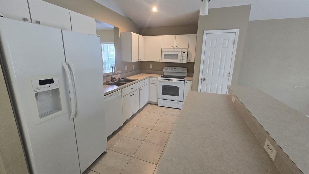 Photo of 6515 Summer Cove Drive, Riverview, FL 33578 (MLS # TB8481435)