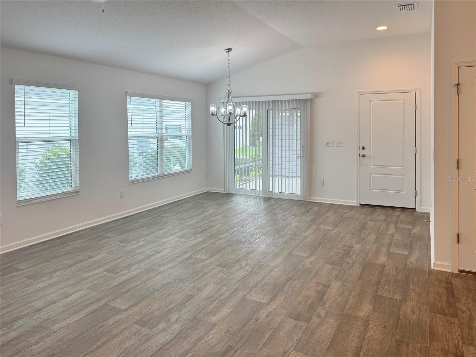 6316 WHITTLE COURT