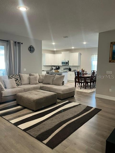 RAVEN HILL - Residential