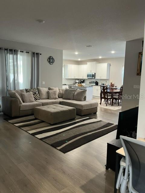 RAVEN HILL - Residential