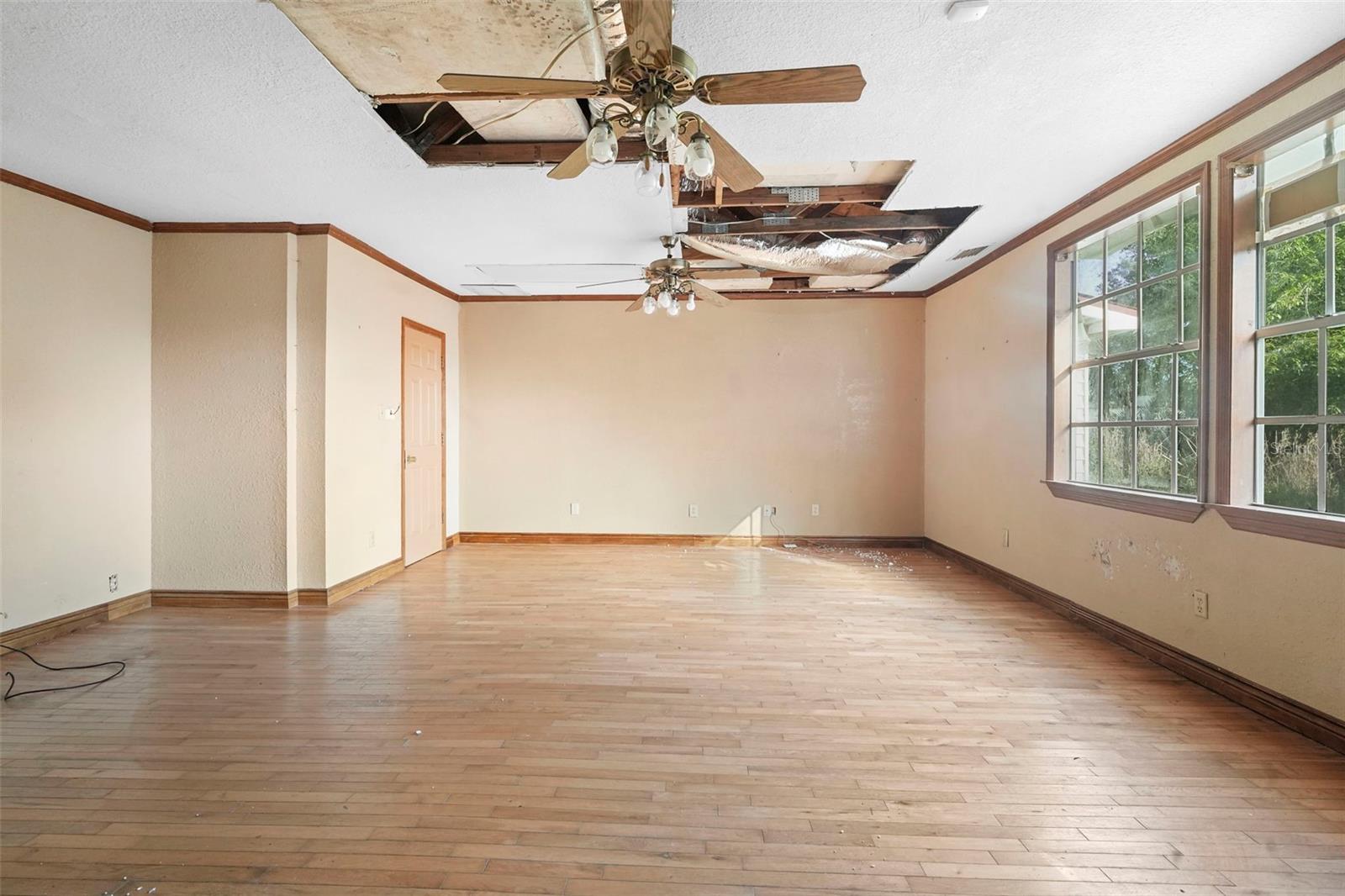 APOPKA TOWN - Commercial Sale