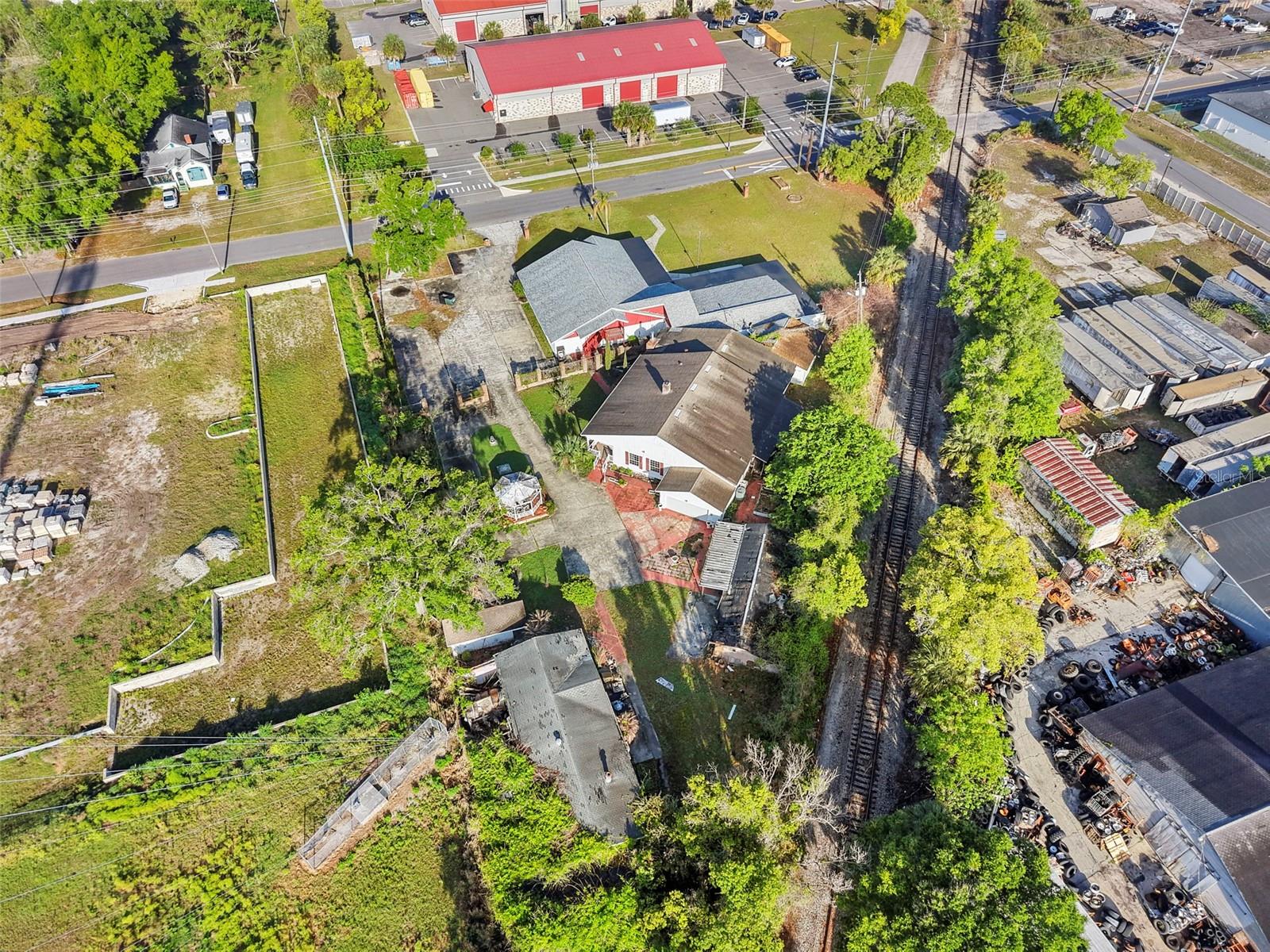 APOPKA TOWN - Commercial Sale
