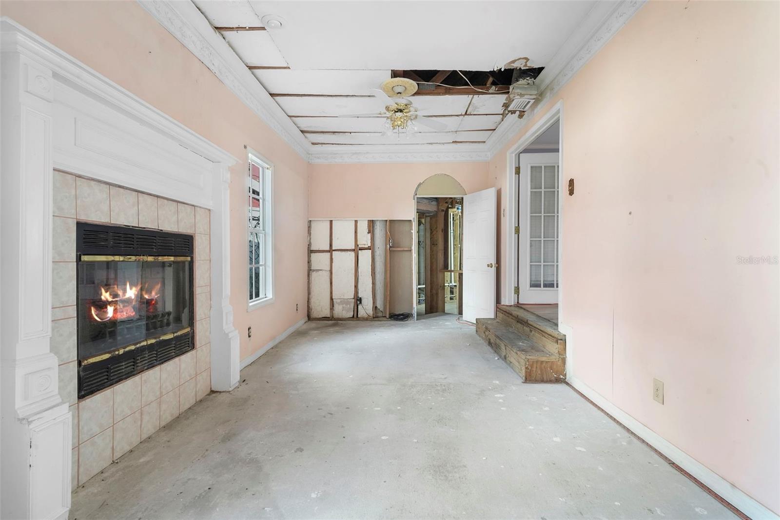APOPKA TOWN - Commercial Sale