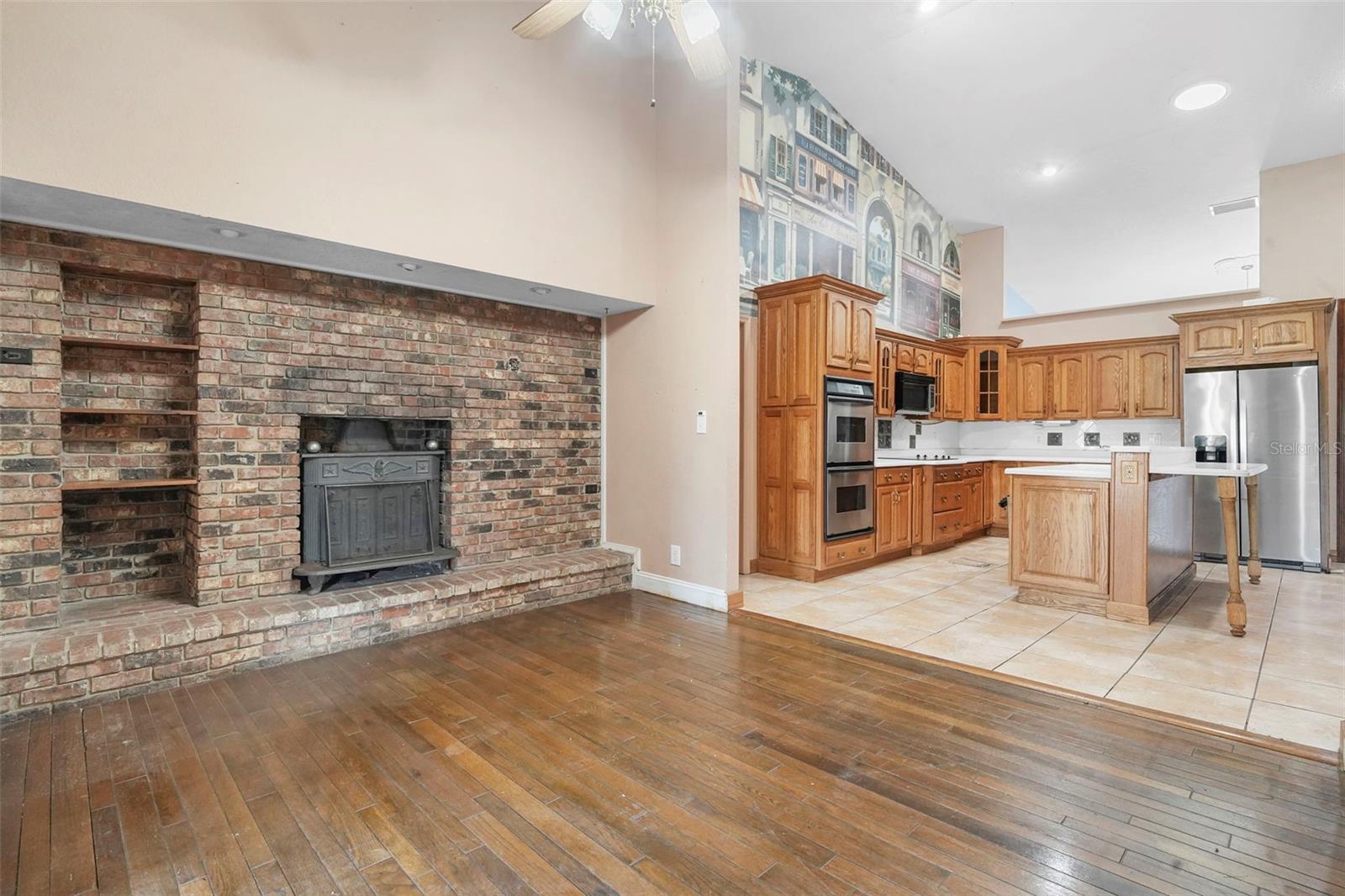 APOPKA TOWN - Commercial Sale