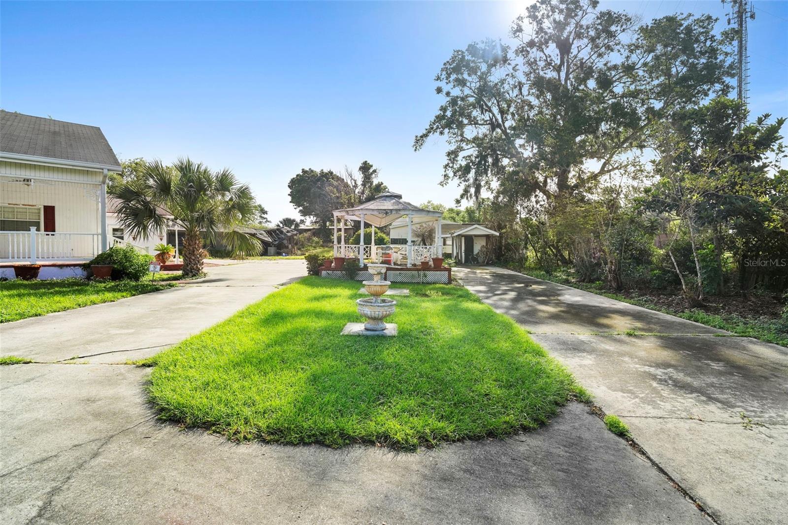 APOPKA TOWN - Commercial Sale