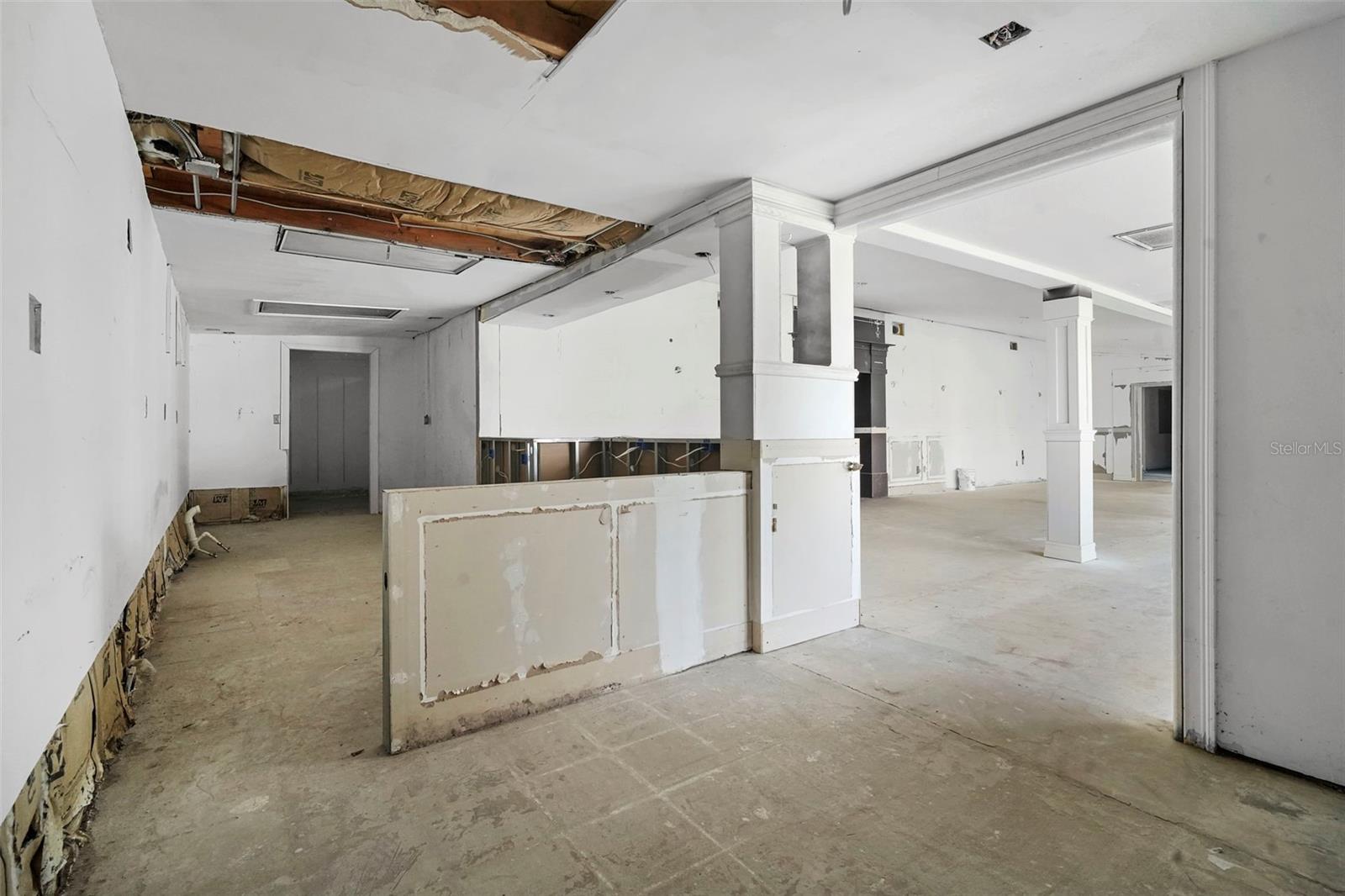 APOPKA TOWN - Commercial Sale