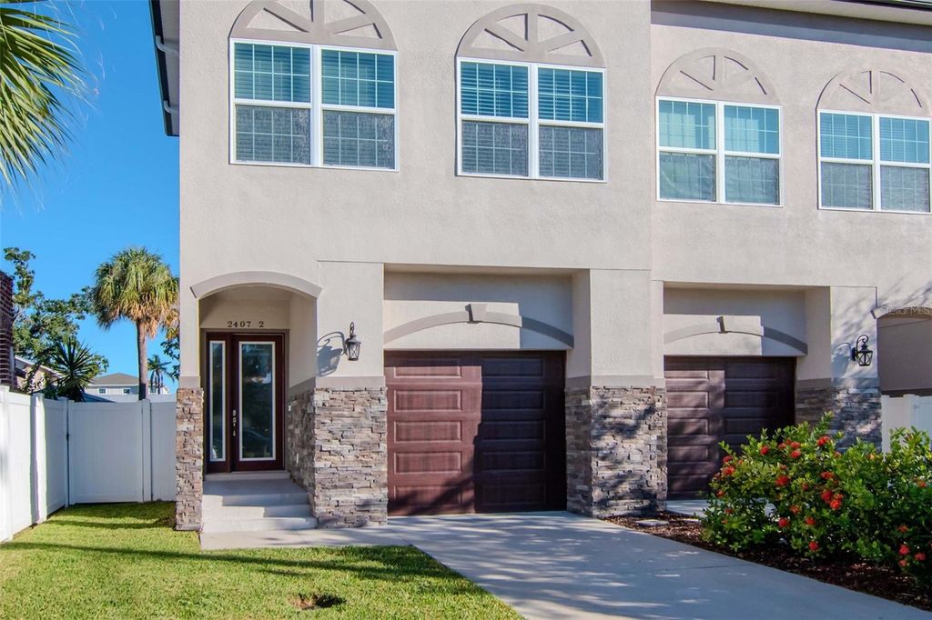 Photo of 2407 W North B Street #2, Tampa, FL 33609 (MLS # TB8440567)