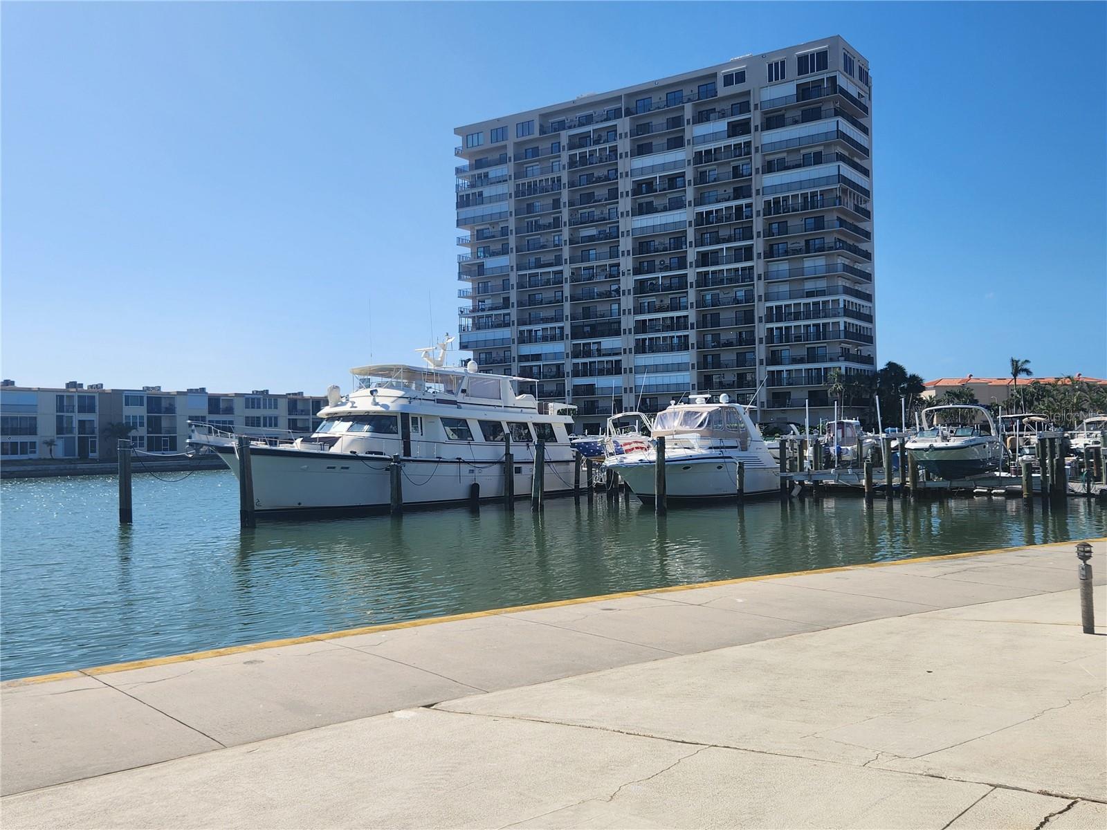 BAY ISLAND GROUP 8 - Residential Lease