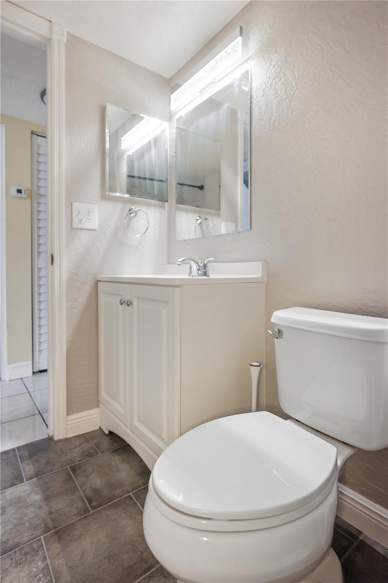 BAY ISLAND GROUP 8 - Residential Lease