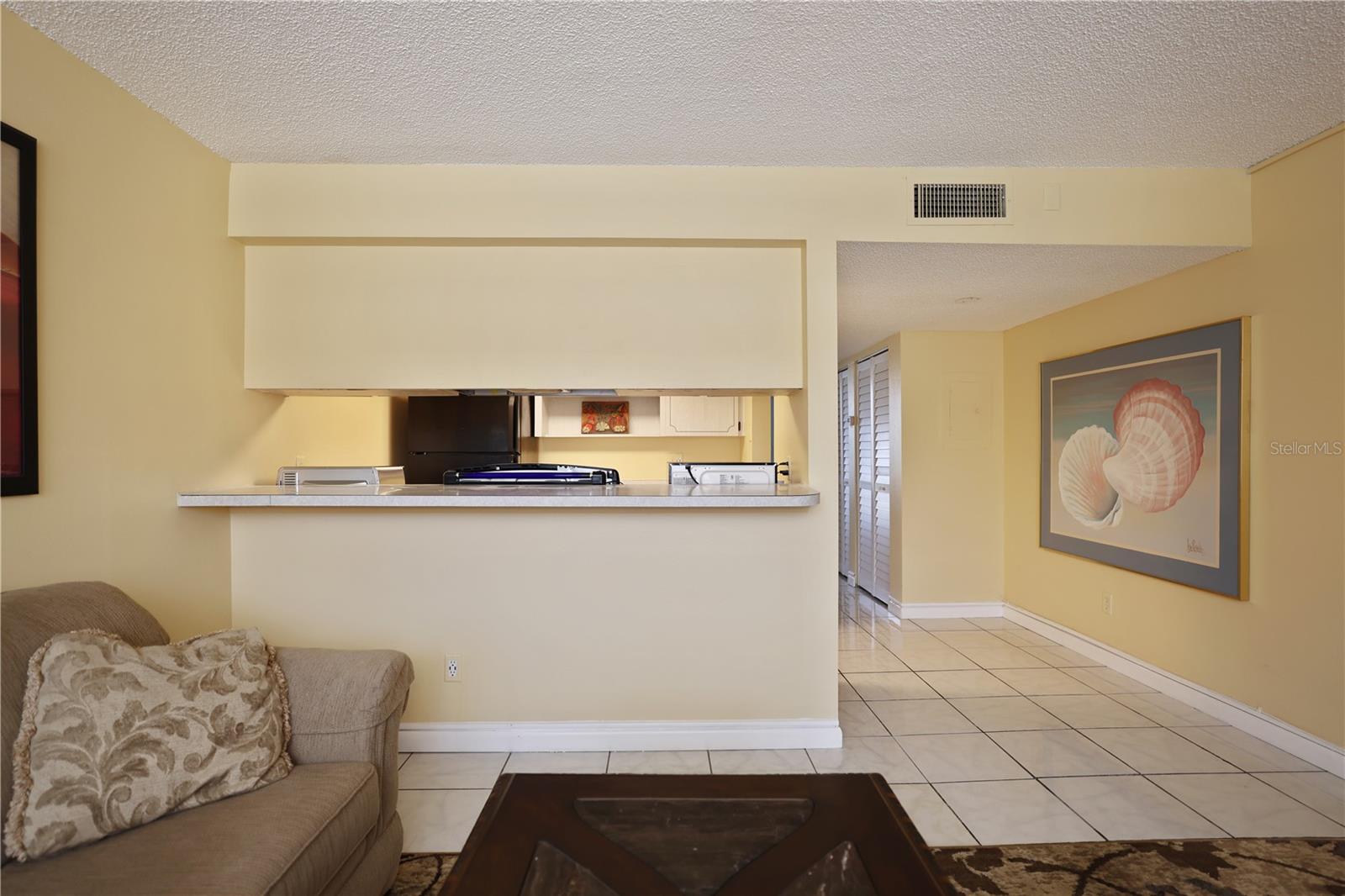 BAY ISLAND GROUP 8 - Residential Lease