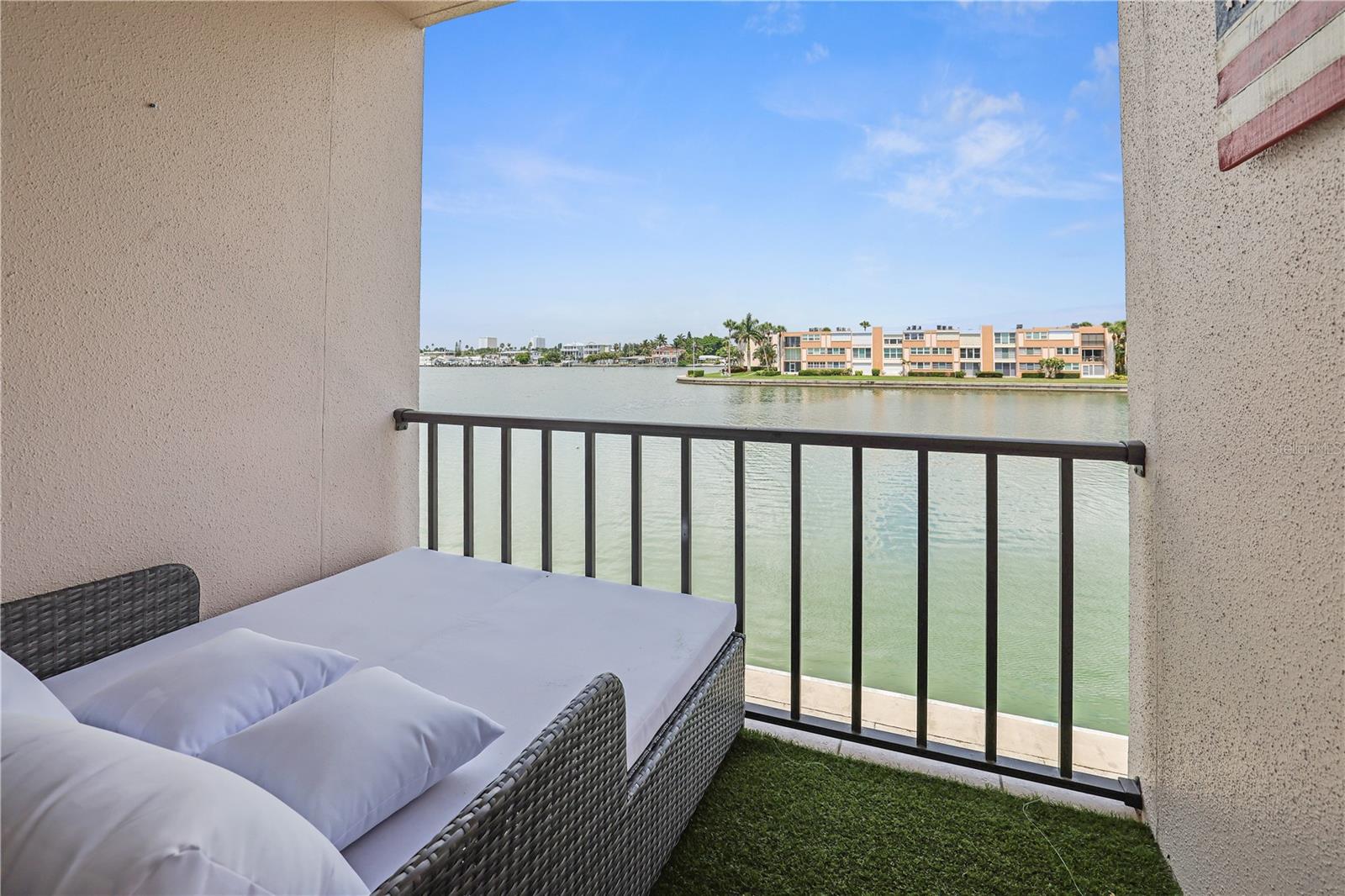 BAY ISLAND GROUP 8 - Residential Lease