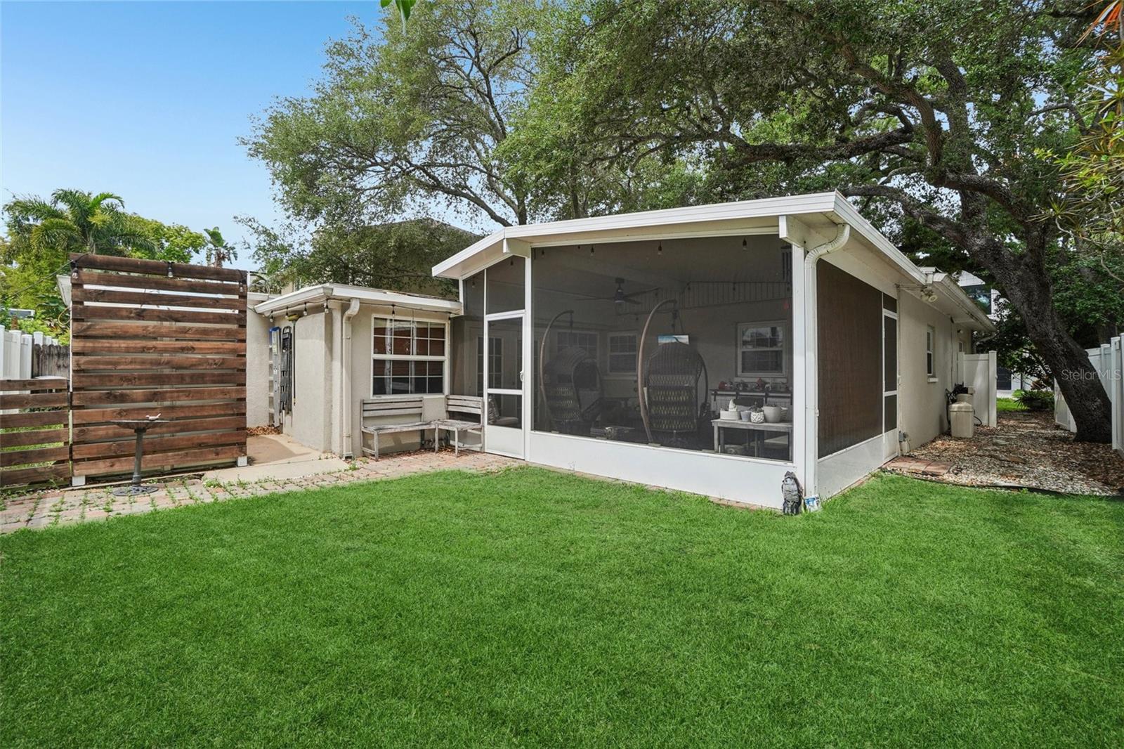 OAKELLARS - Residential