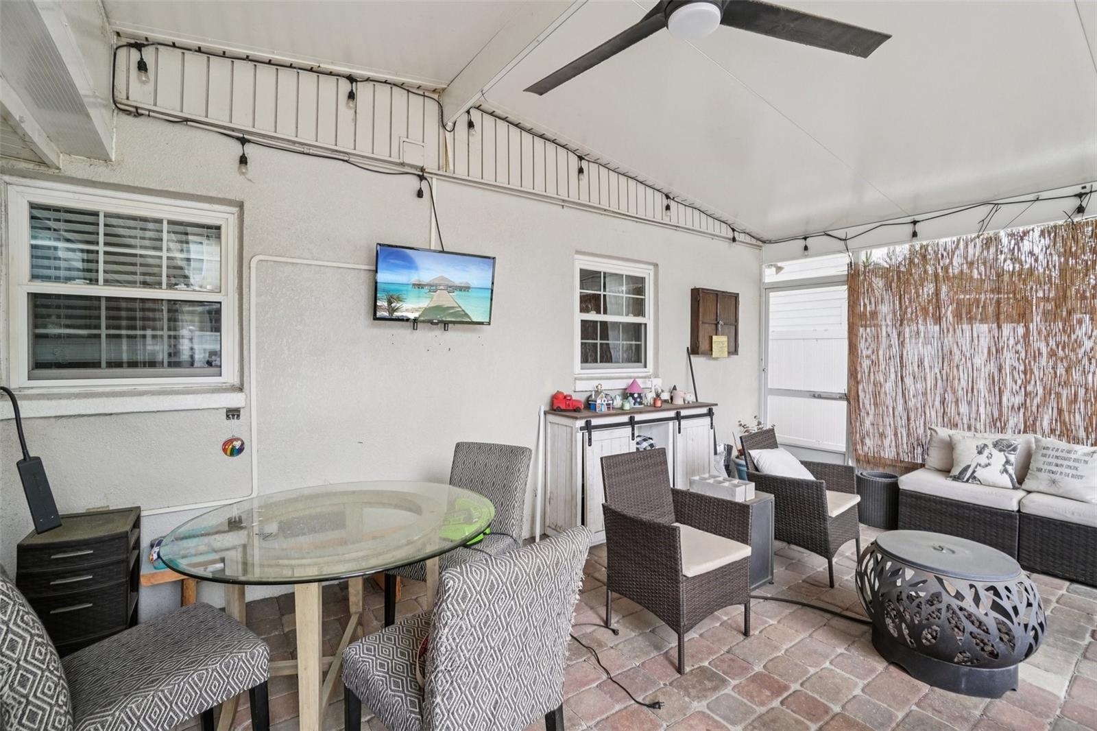 OAKELLARS - Residential