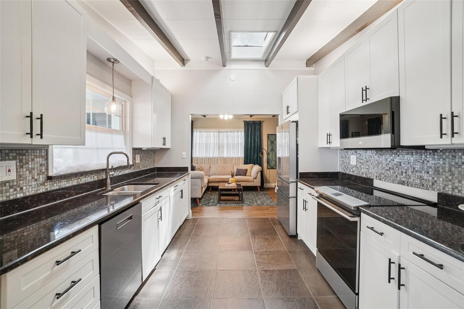 OAKELLARS - Residential