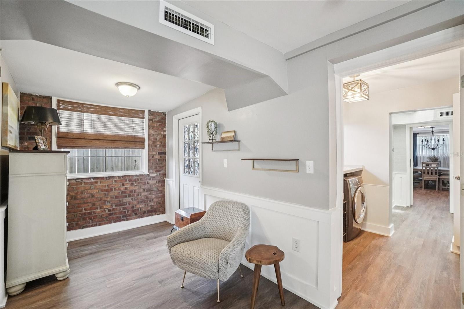 OAKELLARS - Residential