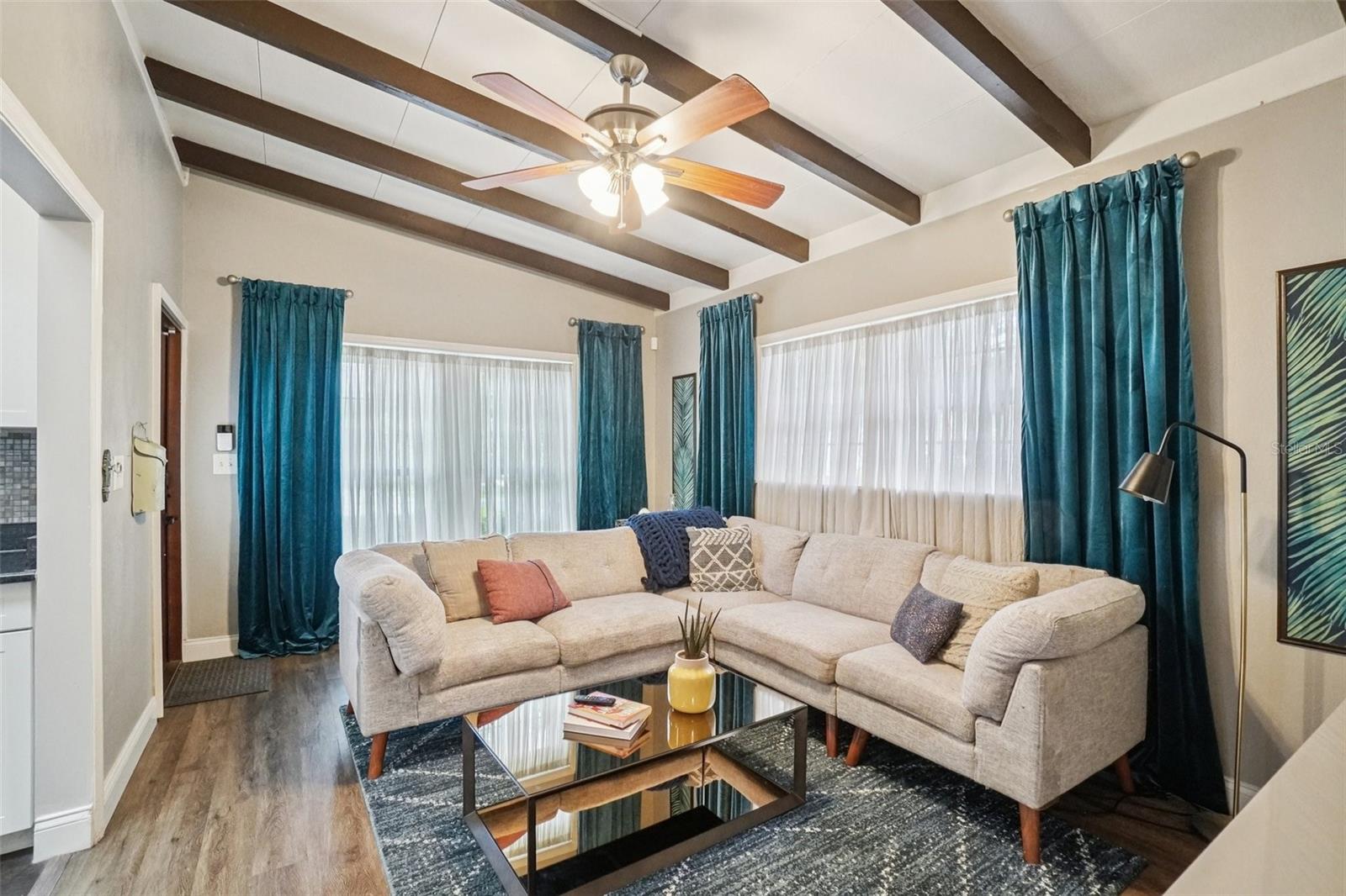 OAKELLARS - Residential