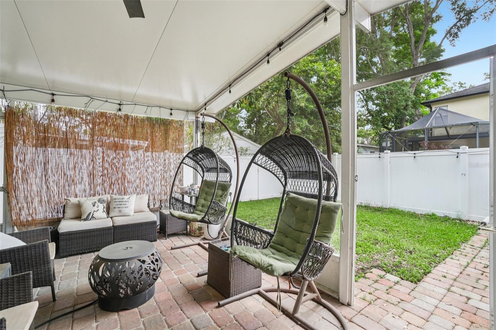 OAKELLARS - Residential