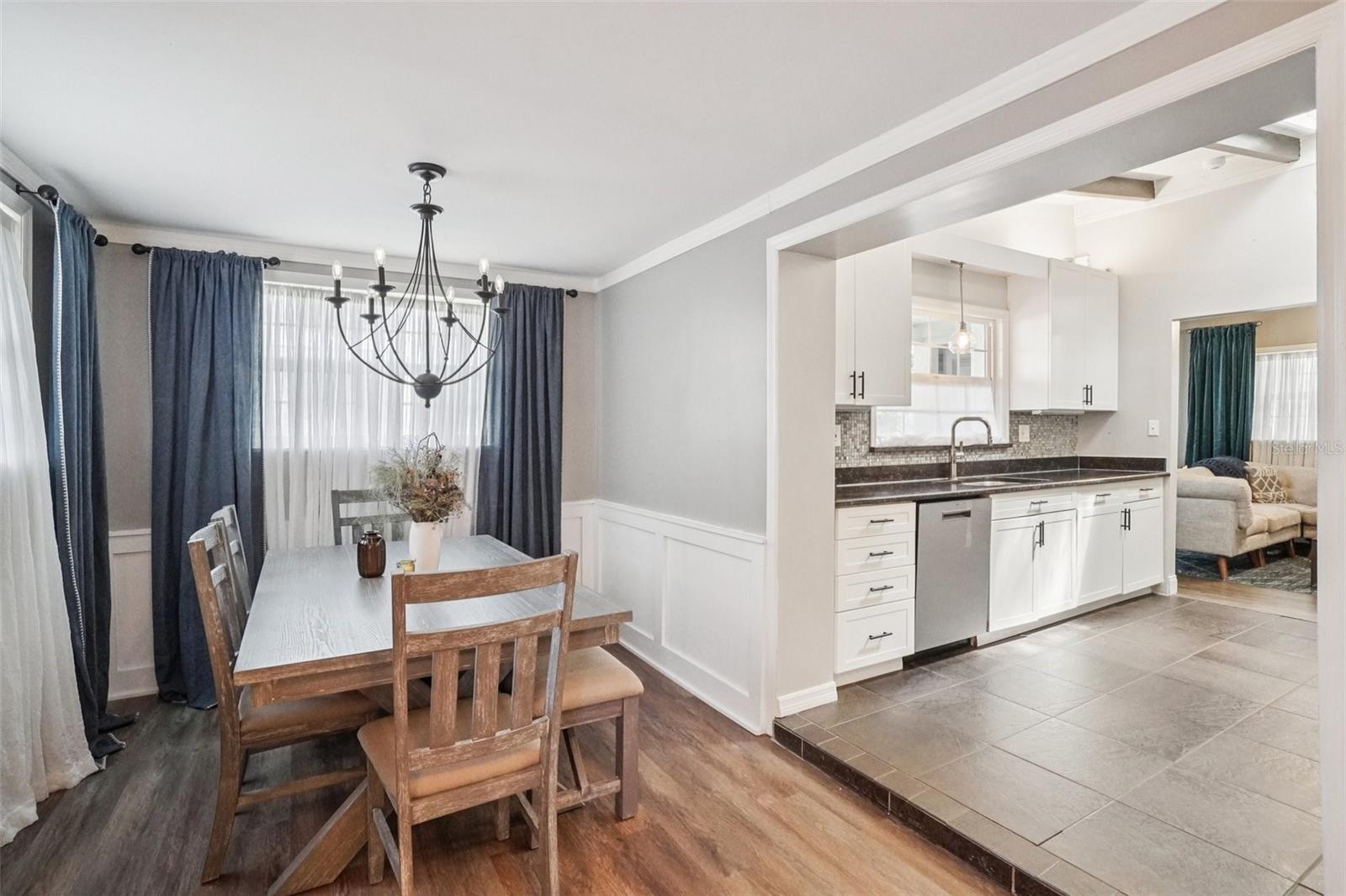 OAKELLARS - Residential