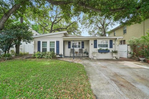 Photo of 3218 W Oakellar Avenue, Tampa, FL 33611 (MLS # TB8492012)