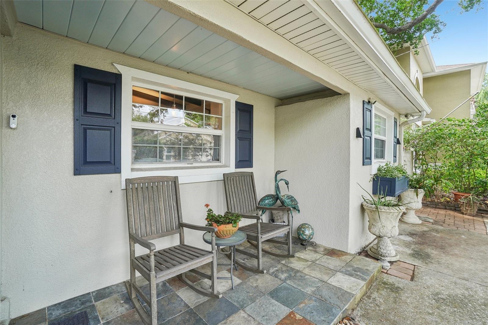 3218 W OAKELLAR AVENUE