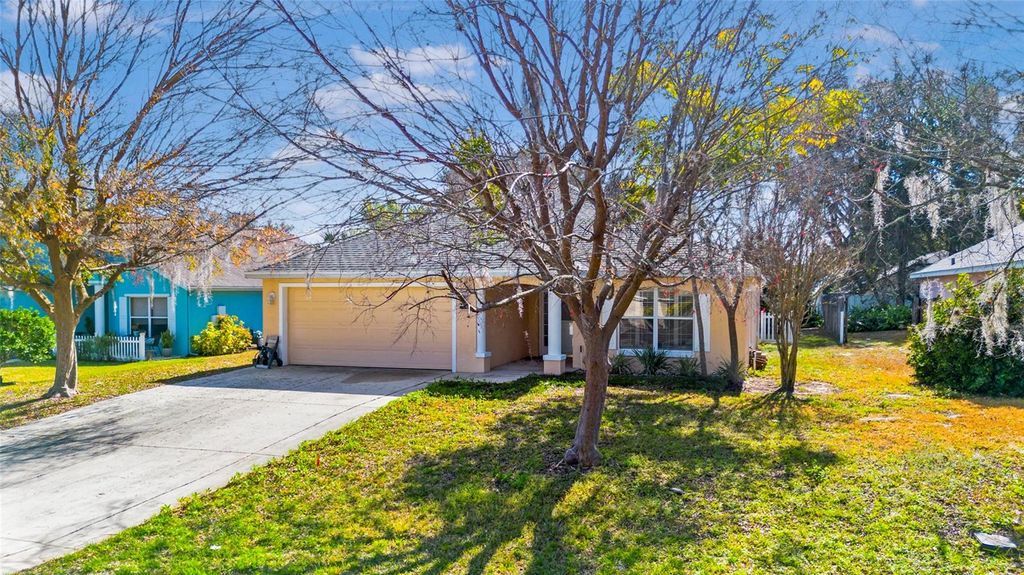 Photo of 10314 Patrick Drive, Leesburg, FL 34788 (MLS # GC537548)