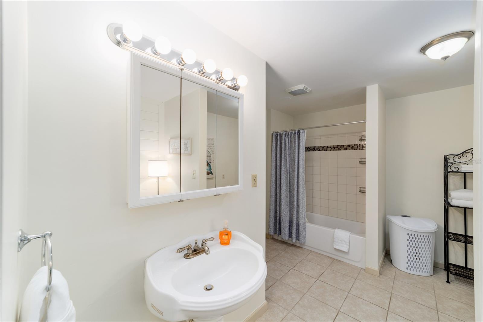 TOWN/DUNNELLON - Residential