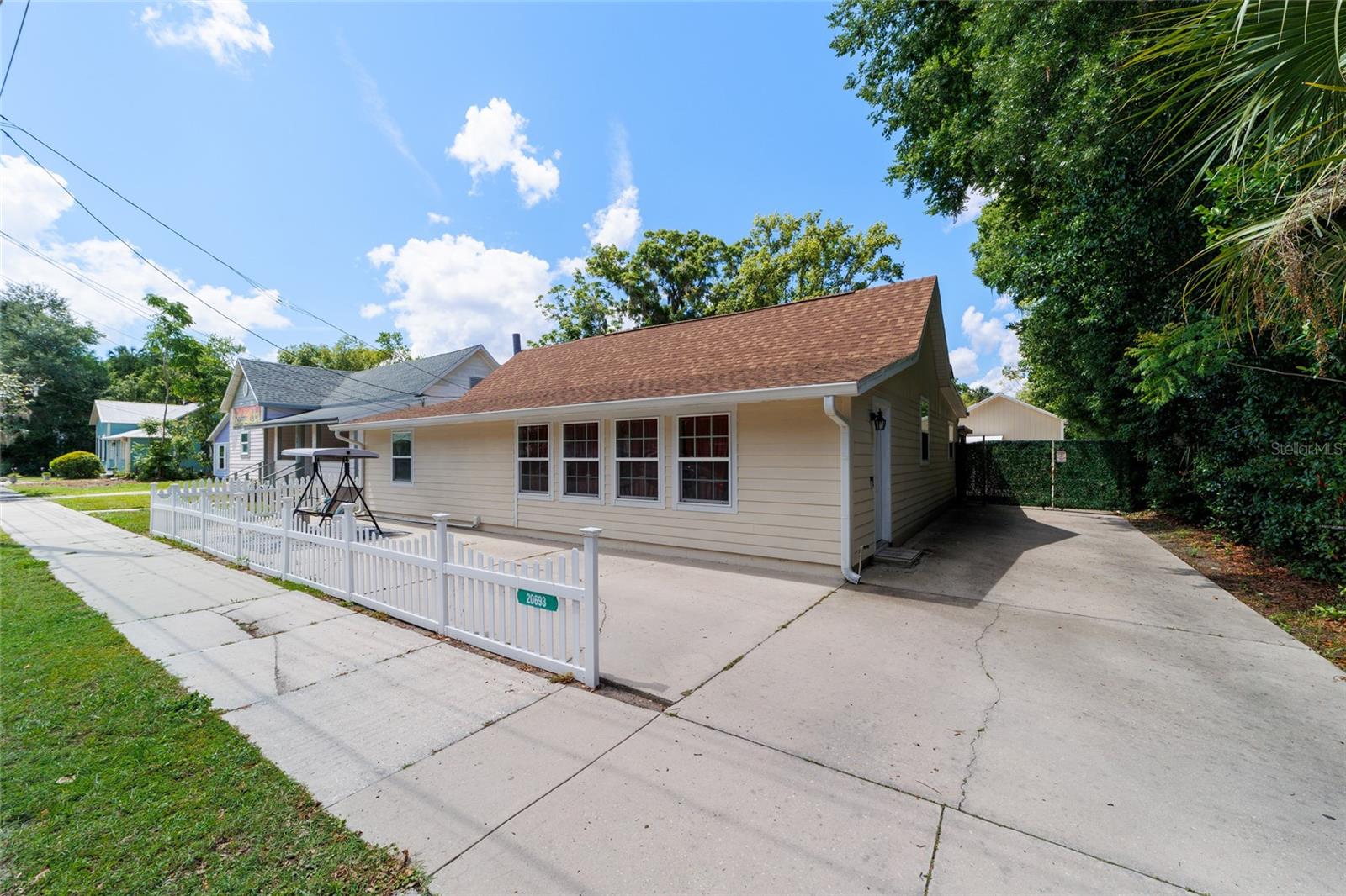 TOWN/DUNNELLON - Residential