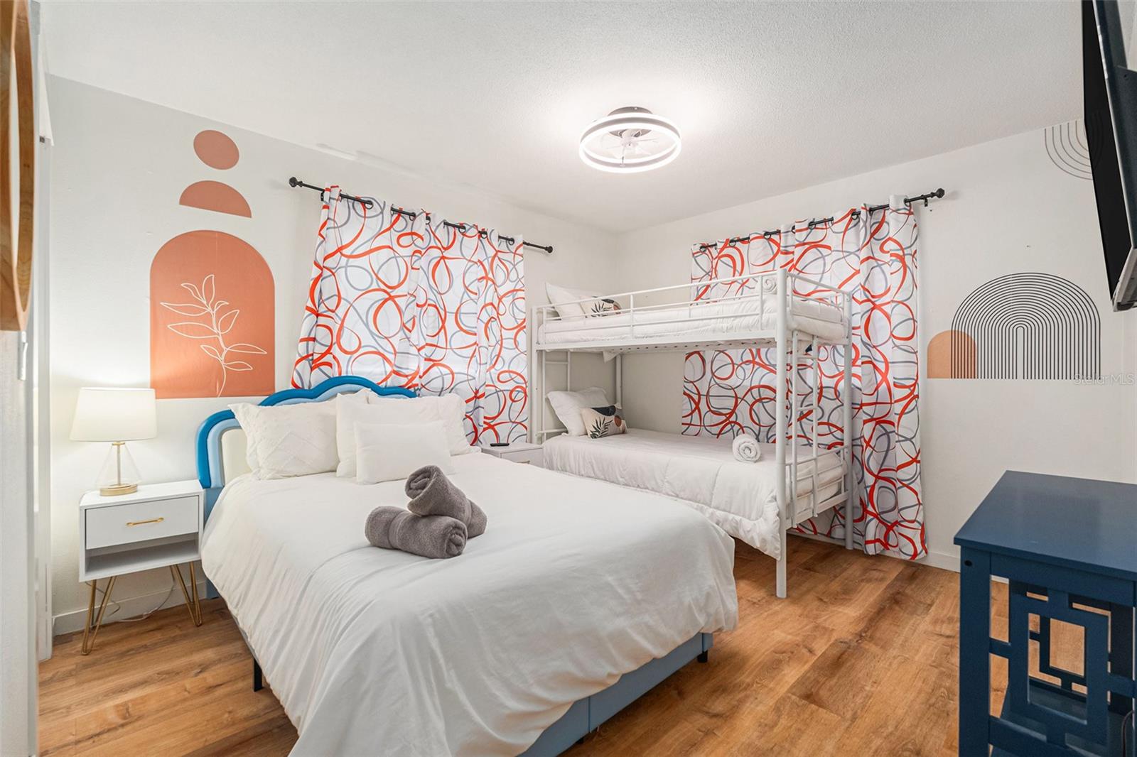 WINDSOR PARK FIRST UNIT - Residential