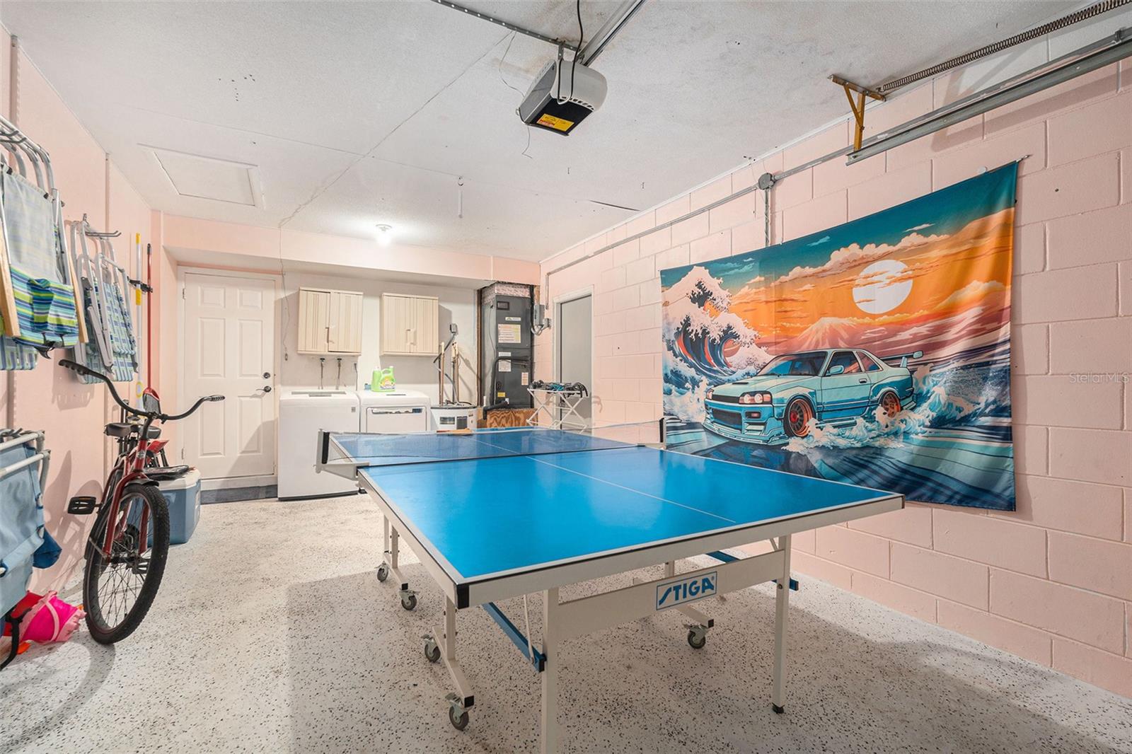 WINDSOR PARK FIRST UNIT - Residential